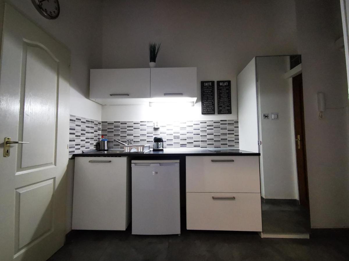 Kst Apartman Lejlighed Budapest Eksteriør billede